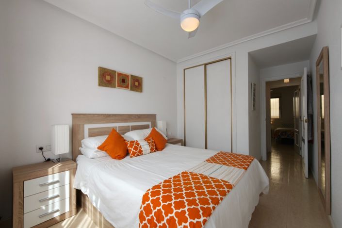 Image No.30-2 Bed Property for sale