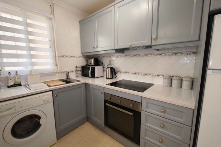 Image No.4-2 Bed Property for sale