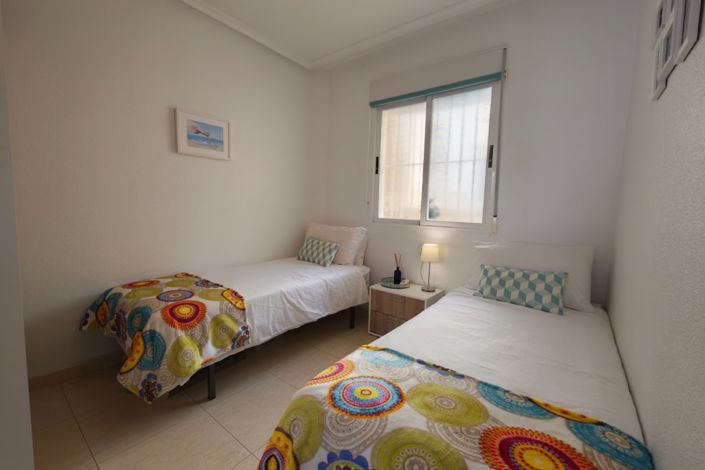 Image No.40-2 Bed Property for sale