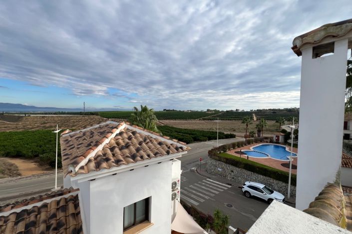 Image No.24-2 Bed Property for sale