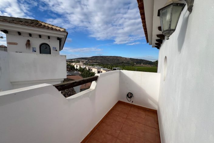 Image No.26-2 Bed Property for sale