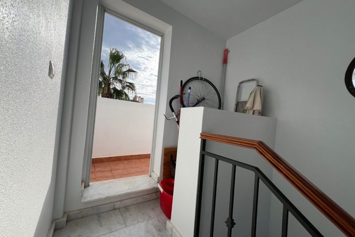 Image No.28-2 Bed Property for sale