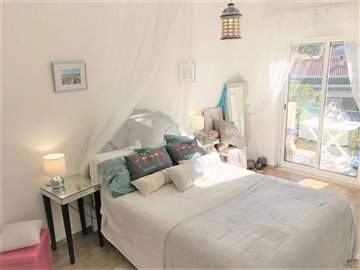 lagosapartmentbed2