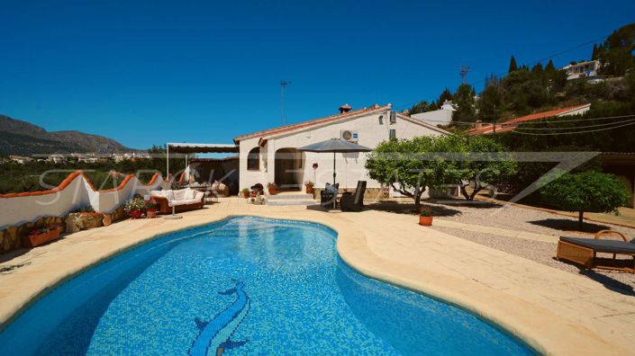 Image No.2-4 Bed Villa for sale