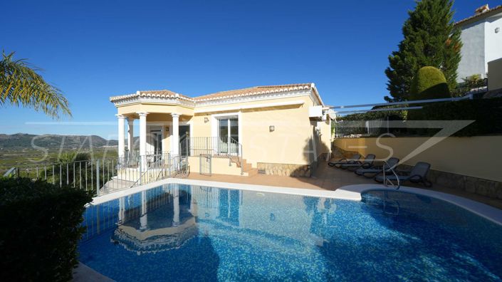 Image No.2-4 Bed Villa for sale