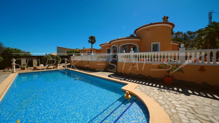 Image No.2-3 Bed Villa for sale