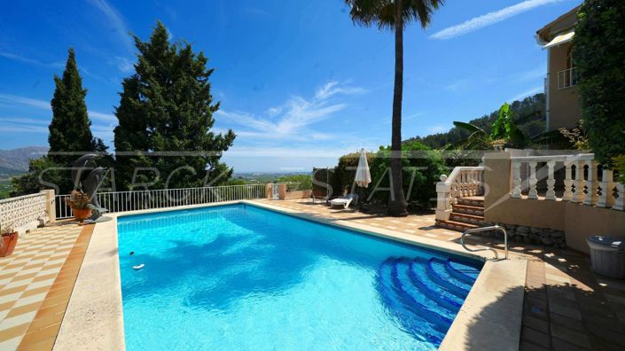 Image No.4-4 Bed Villa for sale