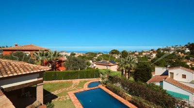 3d206baf-bign-1826-08