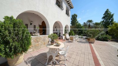 30aff9a5-bign-3825-28