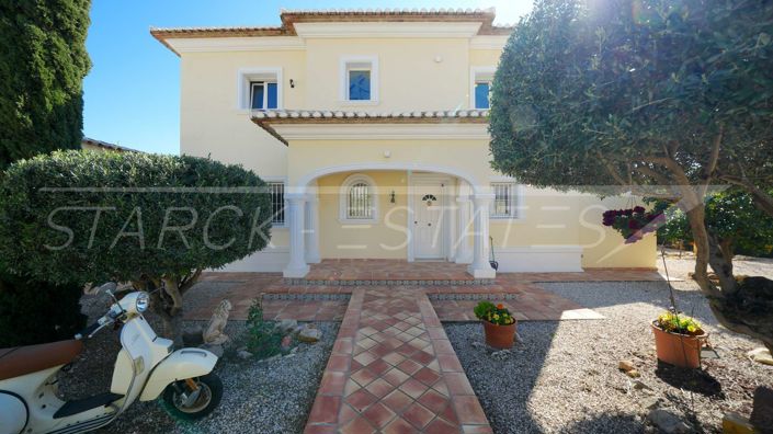 Image No.10-3 Bed Villa for sale