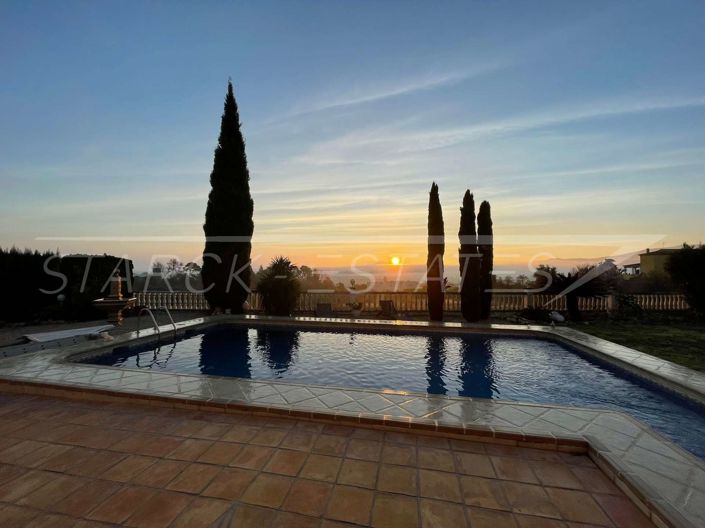 Image No.18-3 Bed Villa for sale