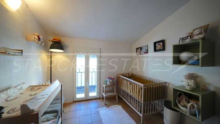 Image No.15-3 Bed Townhouse for sale