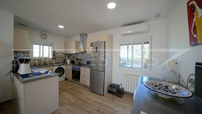 Image No.18-3 Bed Villa for sale