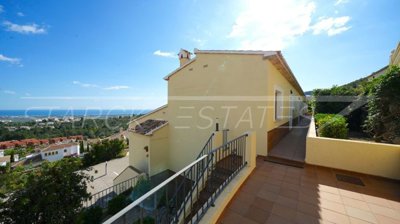 24663953-bign-2225-01