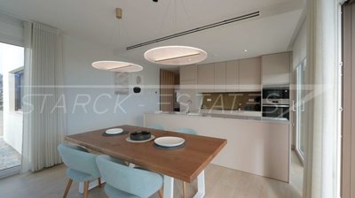 e4ee3c03-bign-0326-13