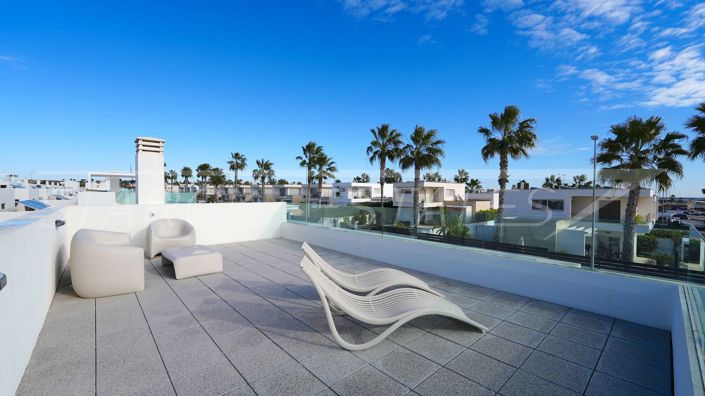 Image No.4-3 Bed Villa for sale