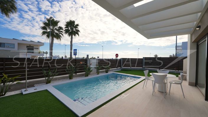 Image No.8-3 Bed Villa for sale