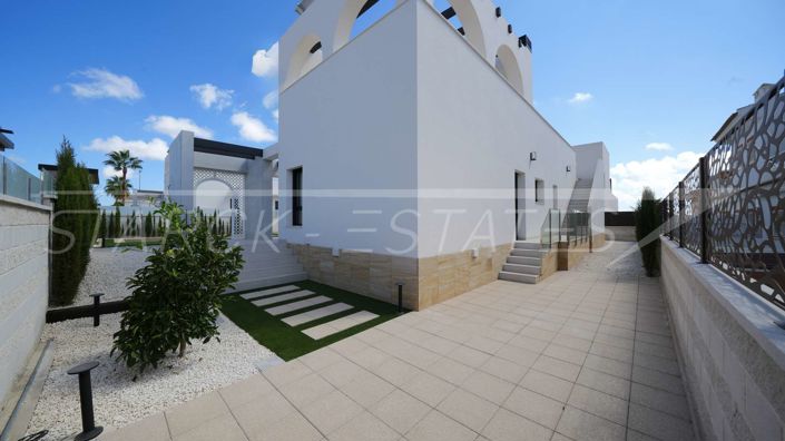 Image No.12-3 Bed Villa for sale