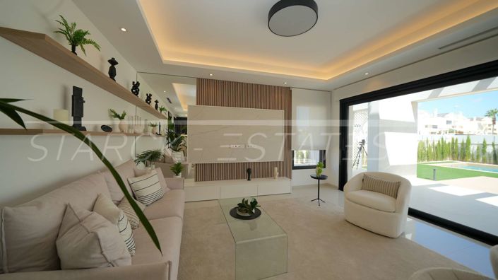 Image No.14-3 Bed Villa for sale