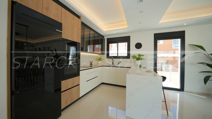 Image No.16-3 Bed Villa for sale