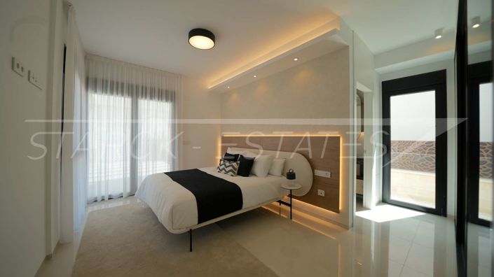 Image No.19-3 Bed Villa for sale