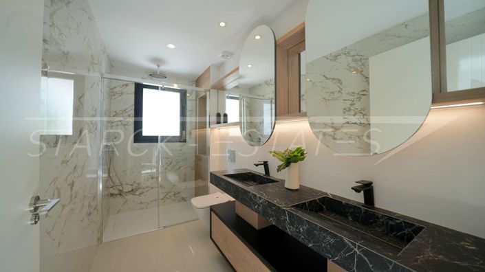 Image No.20-3 Bed Villa for sale