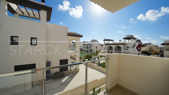 Image No.18-3 Bed House for sale