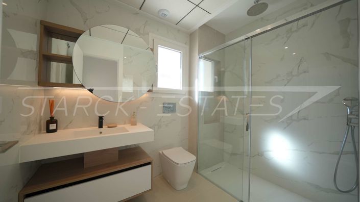 Image No.21-3 Bed House for sale