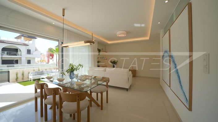 Image No.15-3 Bed Property for sale