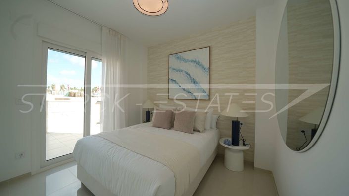 Image No.18-3 Bed Property for sale