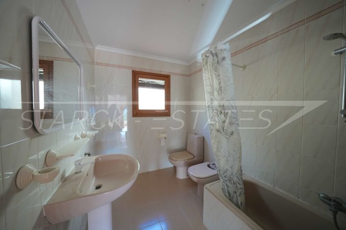 Image No.15-3 Bed Villa for sale