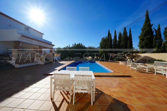 Image No.10-5 Bed Villa for sale