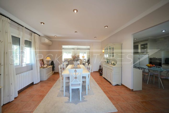 Image No.28-5 Bed Villa for sale