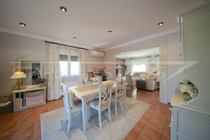 Image No.29-5 Bed Villa for sale