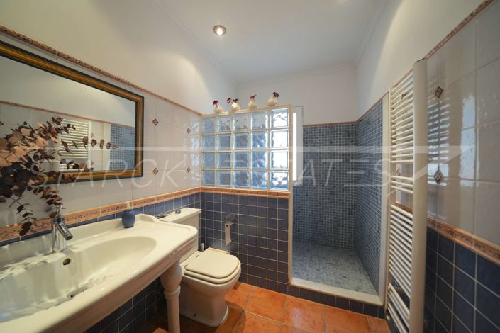 Image No.38-5 Bed Villa for sale