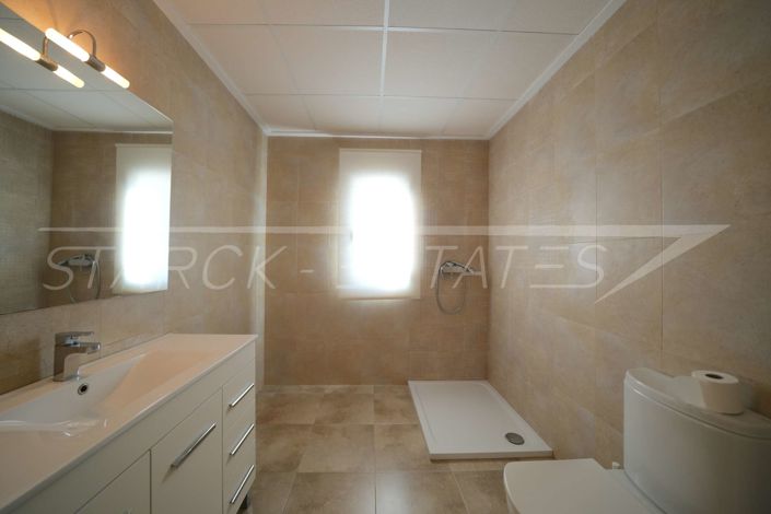 Image No.43-5 Bed Villa for sale