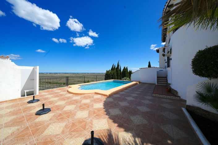 Image No.11-5 Bed Villa for sale
