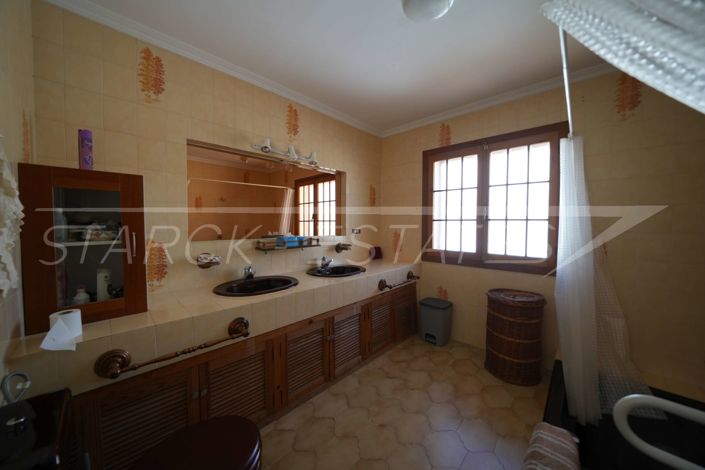 Image No.31-6 Bed Villa for sale