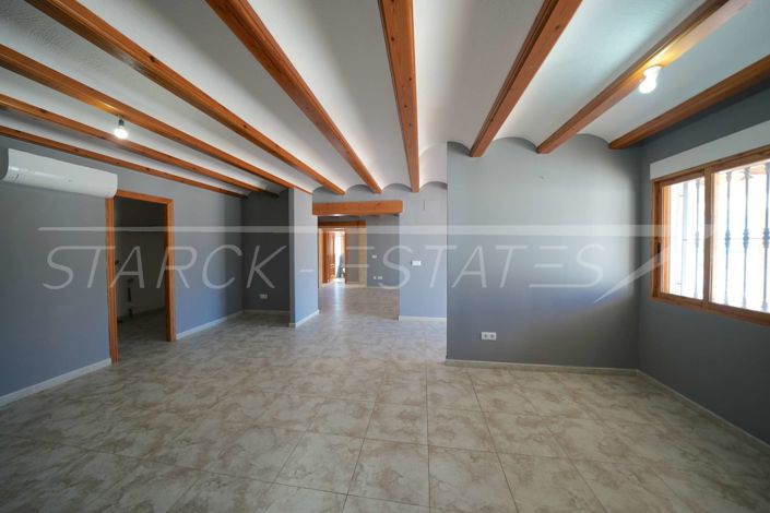 Image No.35-6 Bed Villa for sale