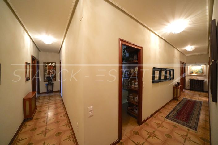 Image No.8-5 Bed Apartment for sale