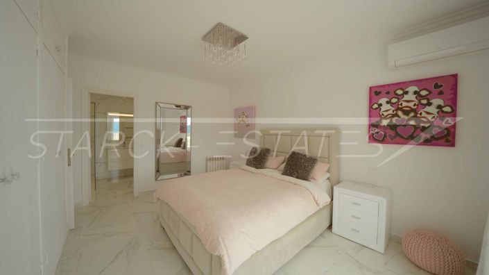 Image No.29-4 Bed Villa for sale