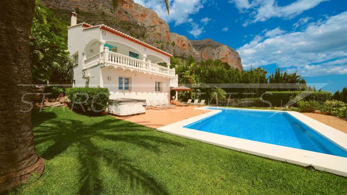 Image No.9-4 Bed Villa for sale
