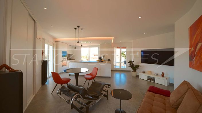 Image No.21-3 Bed Penthouse for sale