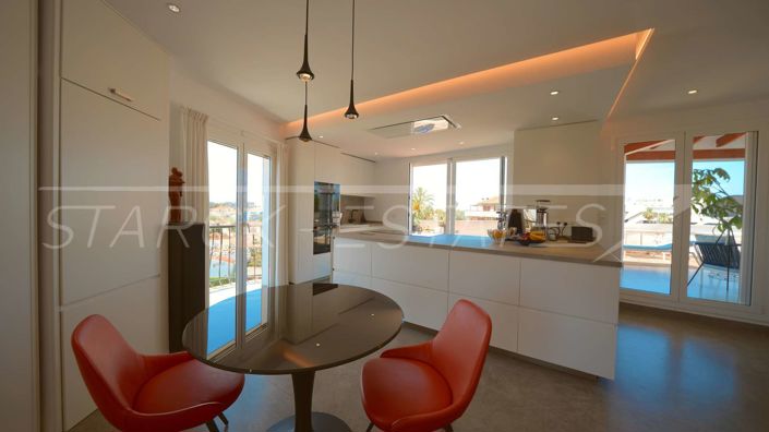 Image No.24-3 Bed Penthouse for sale