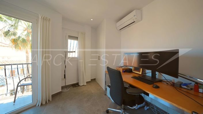 Image No.29-3 Bed Penthouse for sale