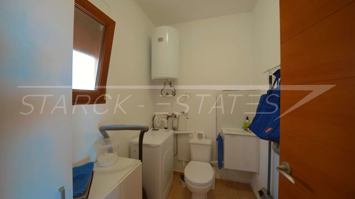 Image No.12-3 Bed Townhouse for sale