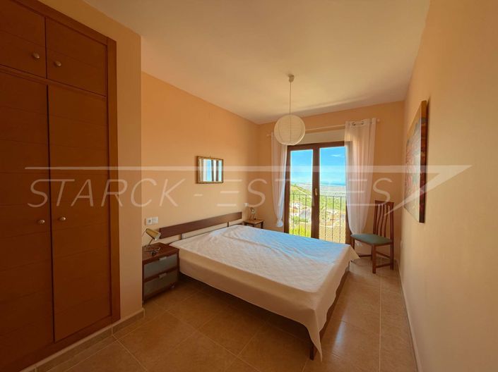 Image No.16-3 Bed Townhouse for sale