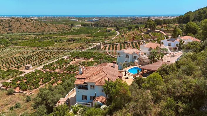 Image No.3-4 Bed Villa for sale
