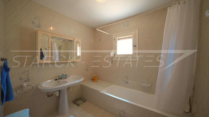 Image No.18-2 Bed Villa for sale