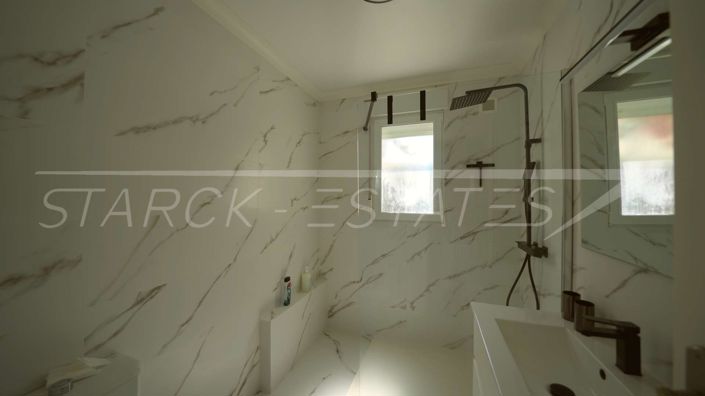 Image No.20-2 Bed Bungalow for sale